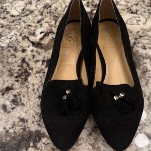 Vince Camuto Black Tassel Loafers..6.5M .. new..suede with gold accents